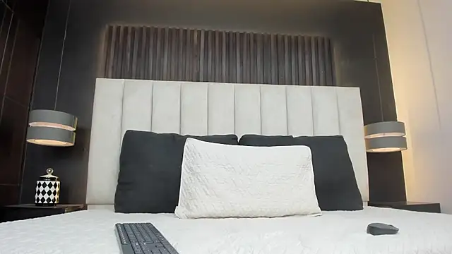 Matilda Liz online show from December 3, 2025, 12:59 pm