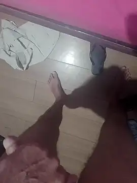 pauzaogrande1 online show from November 28, 2025, 2:01 am