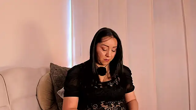 sweett-mary online show from May 25, 2026, 10:19 pm