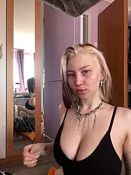 Nicole matt online show from April 11, 2026, 7:16 am