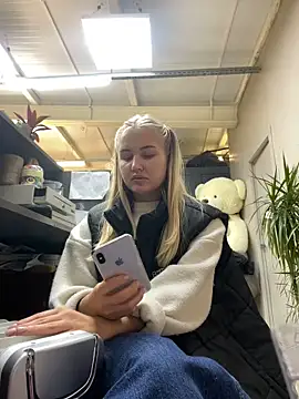 CandyVice online show from October 10, 2025, 5:14 pm