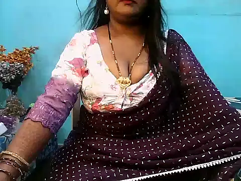 Snapshot of PREETI_BABY chatting on October 13, 2025, 4:36 am PREETI BABY online show from October 13, 2025, 4:36 am