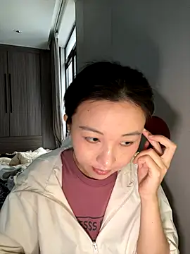 haiyan125216 online show from November 29, 2025, 8:03 am