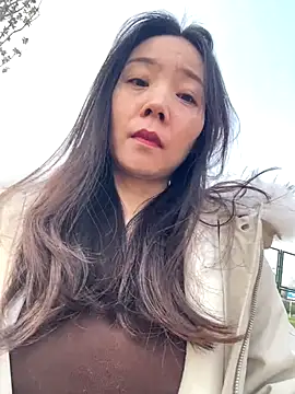 xinmeng-000 online show from December 19, 2025, 4:49 am