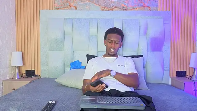 pipedark  online show from September 29, 2025, 4:19 am