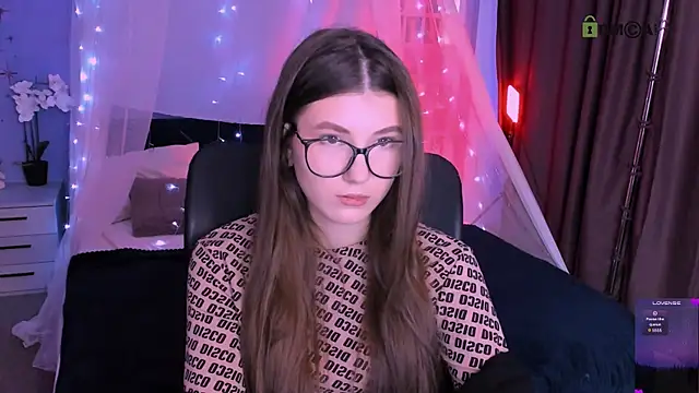 lissa night online show from December 19, 2025, 10:17 am