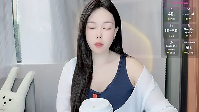 Snapshot of Bella_Ava chatting on November 13, 2025, 6:50 am Bella Ava online show from November 13, 2025, 6:50 am