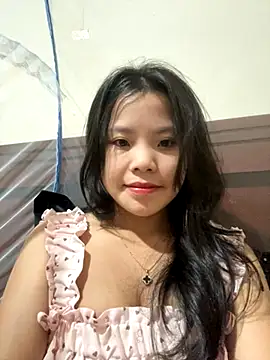 Bella 7777 online show from October 3, 2025, 3:24 pm