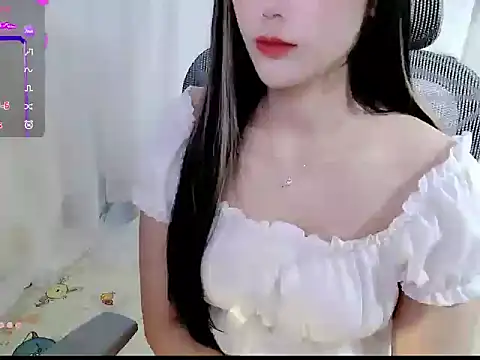 Snapshot of HanaYourlove chatting on April 28, 2026, 2:27 am HanaYourlove online show from April 28, 2026, 2:27 am
