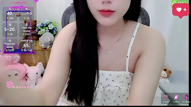 Snapshot of HanaYourlove chatting on May 17, 2026, 12:38 pm HanaYourlove online show from May 17, 2026, 12:38 pm