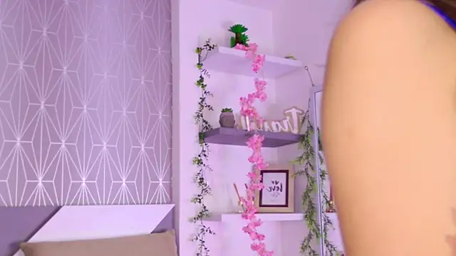 Celine Lee online show from November 14, 2025, 4:43 pm