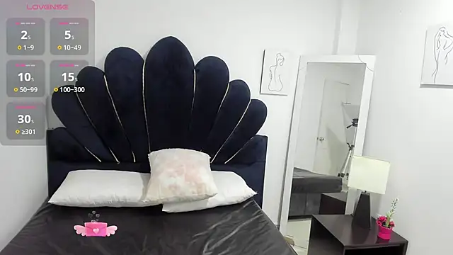 JuanMartinez1 online show from December 5, 2025, 5:44 pm