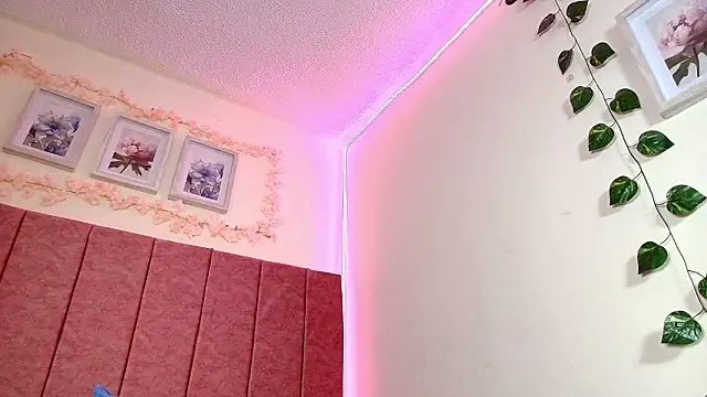 Barbiie 98 online show from March 20, 2026, 1:34 pm