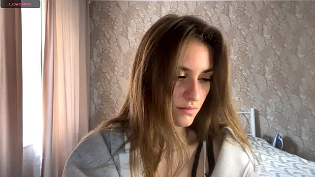 Snapshot of miainheat chatting on September 17, 2025, 9:33 am miainheat online show from September 17, 2025, 9:33 am