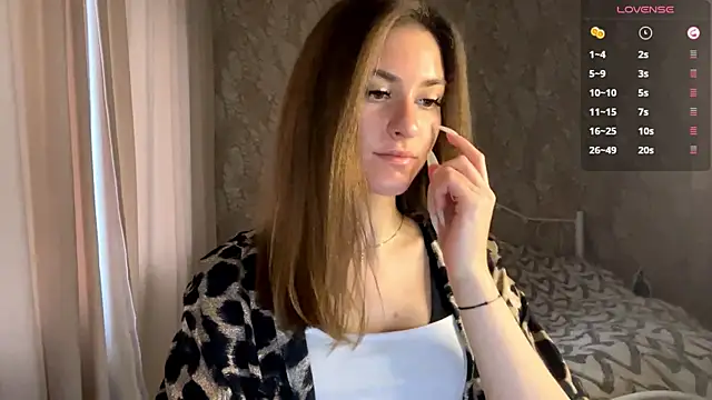 miainheat online show from December 17, 2025, 9:14 am