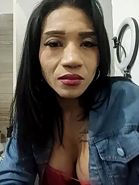 Snapshot of Kellye_hotTs chatting on October 19, 2025, 7:33 am Kellye hotTs online show from October 19, 2025, 7:33 am