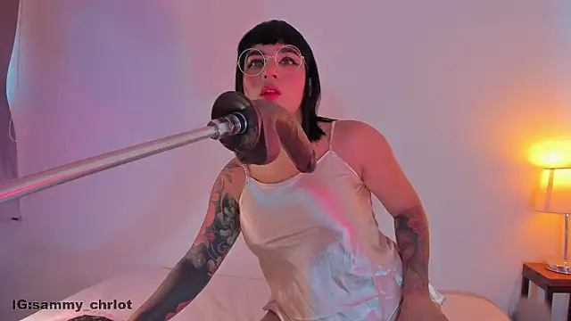 Snapshot of Sammy_charlot chatting on January 6, 2026, 8:24 pm Sammy charlot online show from January 6, 2026, 8:24 pm