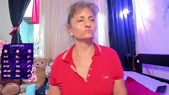 LadyPilar online show from October 10, 2025, 7:58 pm