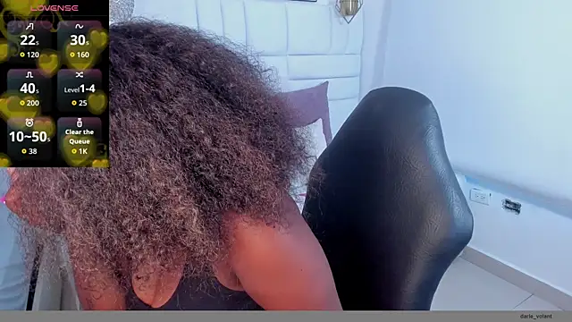 Snapshot of darle_volant chatting on September 20, 2025, 9:53 pm darle volant online show from September 20, 2025, 9:53 pm