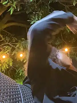 Snapshot of darle_volant chatting on October 4, 2025, 2:24 am darle volant online show from October 4, 2025, 2:24 am