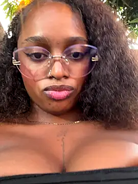 Snapshot of darle_volant chatting on November 11, 2025, 10:26 pm darle volant online show from November 11, 2025, 10:26 pm