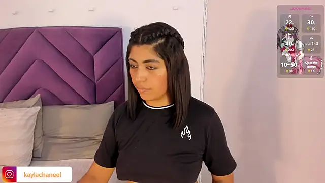 Kaylachannell online show from April 11, 2026, 2:52 am