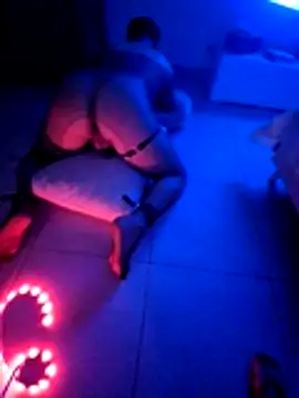 Soumis06000 online show from April 21, 2026, 8:59 pm