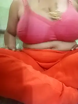 chocobbsneha567 online show from February 3, 2026, 2:43 am