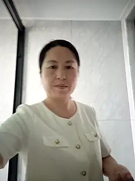 chengcheng12 online show from September 21, 2025, 1:44 am