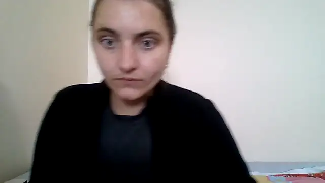 DInaraXRose online show from September 13, 2025, 8:58 am