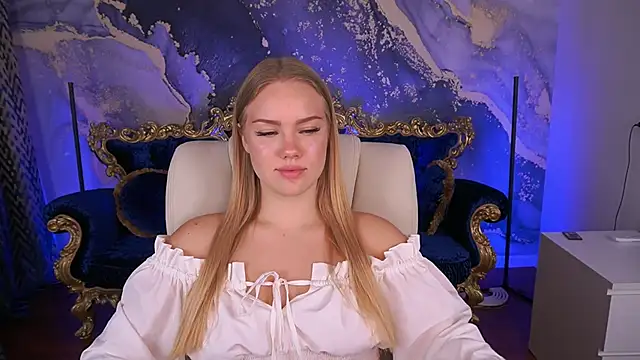 Snapshot of CelesteNoir chatting on September 17, 2025, 1:02 pm CelesteNoir online show from September 17, 2025, 1:02 pm