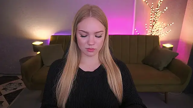 Snapshot of CelesteNoir chatting on September 16, 2025, 6:36 am CelesteNoir online show from September 16, 2025, 6:36 am