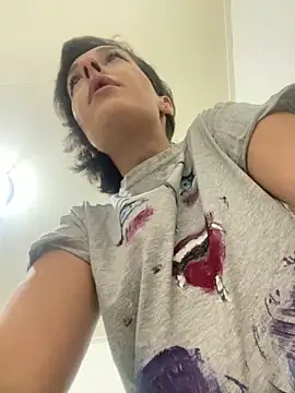 Piggiteablacktea online show from October 21, 2025, 7:24 pm