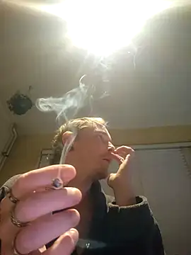 piercingpik online show from November 17, 2025, 10:03 pm