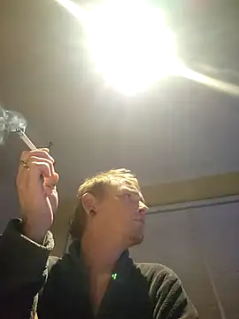 piercingpik online show from November 3, 2025, 9:07 pm