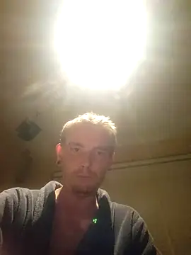 piercingpik online show from September 8, 2025, 8:41 pm