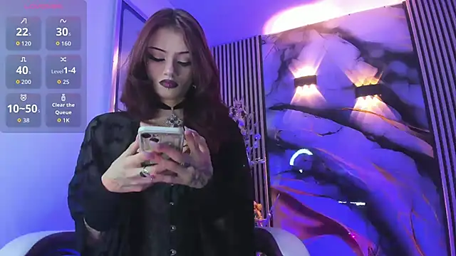 chloe jacksonn online show from December 13, 2025, 11:00 pm