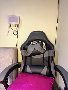 Vliacoooper2 online show from October 29, 2025, 6:56 am