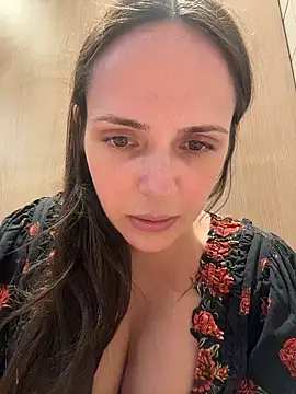 Snapshot of Lady_LauraRose chatting on February 25, 2026, 2:12 am Lady LauraRose online show from February 25, 2026, 2:12 am