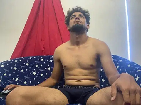 cristian-gp online show from November 13, 2025, 3:32 am