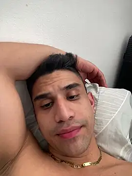 Snapshot of Camachito332 chatting on June 11, 2026, 7:55 pm Camachito332 online show from June 11, 2026, 7:55 pm