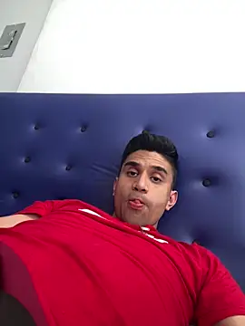 Snapshot of Camachito332 chatting on June 17, 2026, 7:02 pm Camachito332 online show from June 17, 2026, 7:02 pm