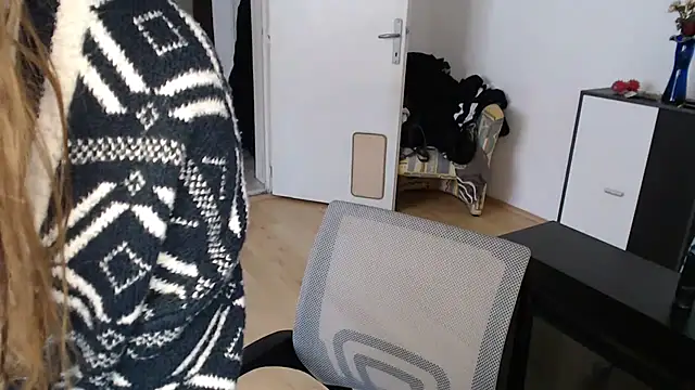 Aliens4twenty online show from September 30, 2025, 7:03 am