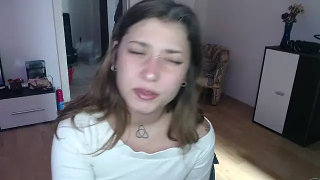 Aliens4twenty online show from November 5, 2025, 8:39 am