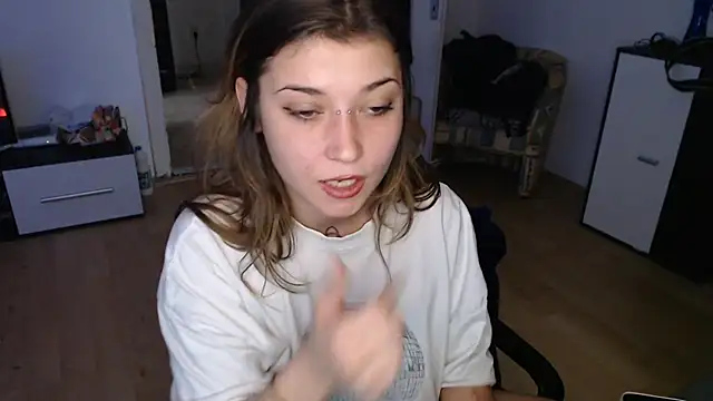 Aliens4twenty online show from December 2, 2025, 9:55 am