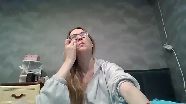 Snapshot of Jugira chatting on October 25, 2025, 10:54 pm Jugira online show from October 25, 2025, 10:54 pm