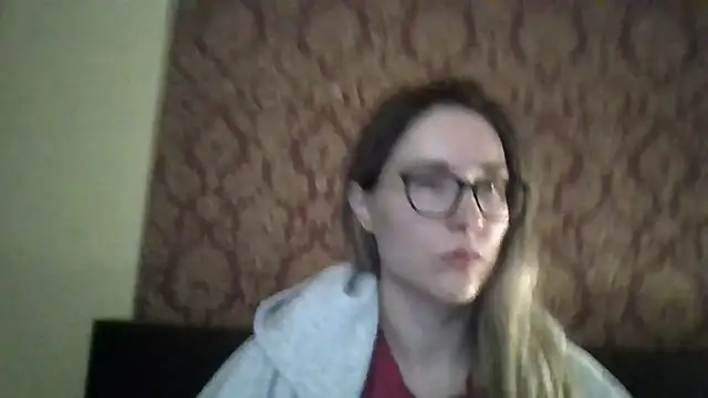 Snapshot of Jugira chatting on October 5, 2025, 12:12 am Jugira online show from October 5, 2025, 12:12 am