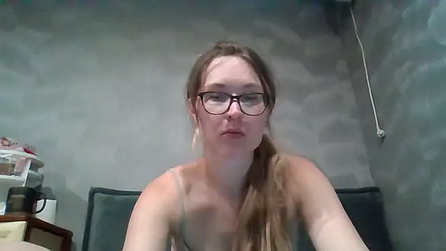 Snapshot of Jugira chatting on November 20, 2025, 11:36 pm Jugira online show from November 20, 2025, 11:36 pm