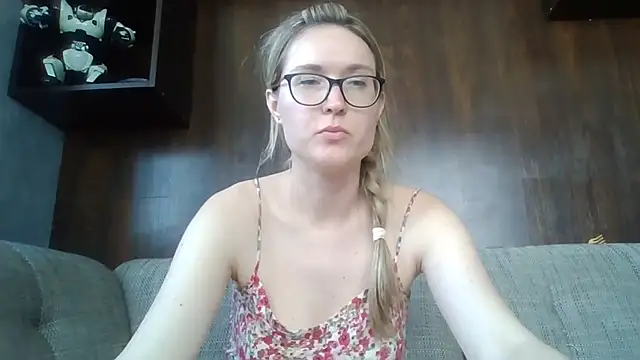 Snapshot of Jugira chatting on May 27, 2026, 2:13 pm Jugira online show from May 27, 2026, 2:13 pm