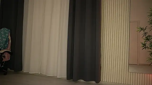 EmmaBlanco online show from February 26, 2026, 8:20 pm